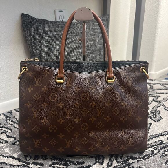 Louis Vuitton Pallas MM monogram (Feel free to make an offer) - Picture 5 of 17